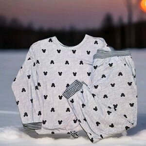 Disney Womens Pajama Set Mickey Mouse Cozy 2 Piece XXL 2XL Gray Black Drawstring